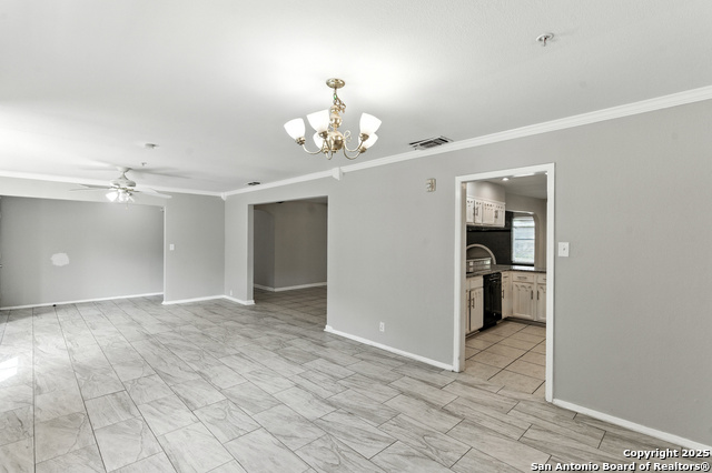 Image 13 of 42 For 202 Shalimar Dr