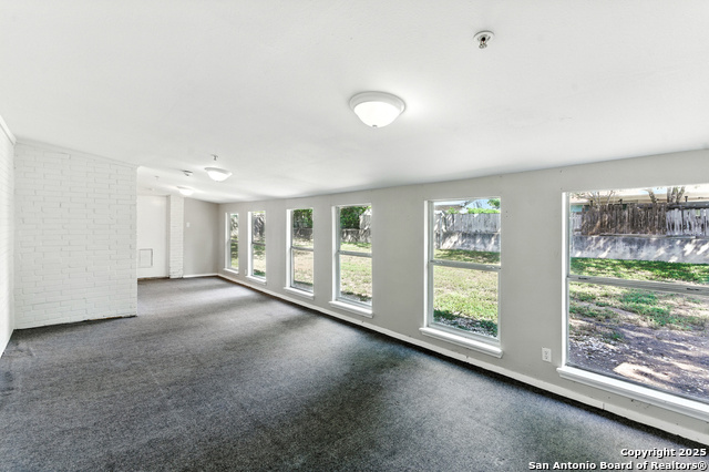 Image 39 of 42 For 202 Shalimar Dr