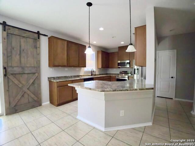 Listing photo id 3 for 342 Pleasanton Spg