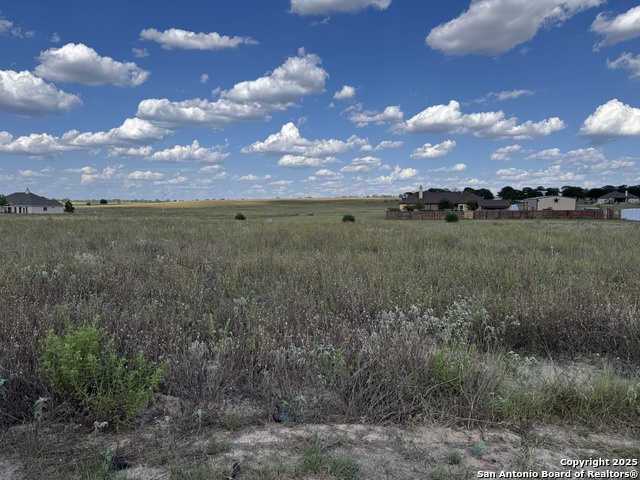 Image 2 of 4 For 140 Turnberry