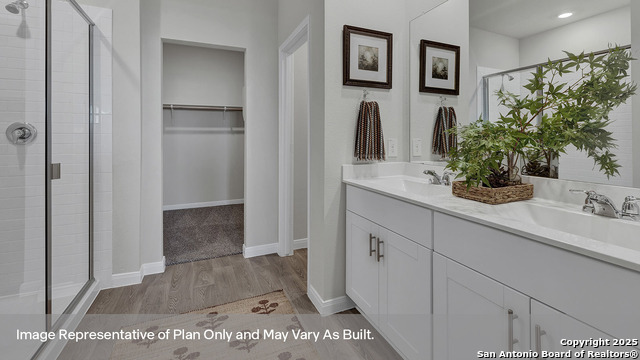 Image 22 of 39 For 233 New Albany Lane