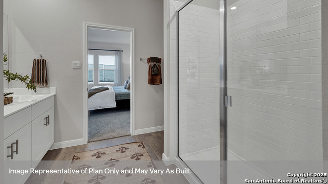 Image 23 of 39 For 233 New Albany Lane