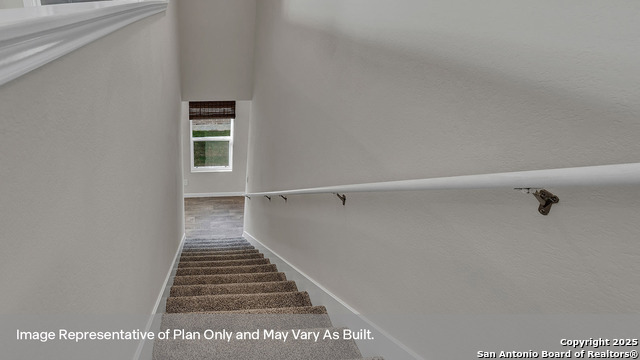 Image 27 of 39 For 233 New Albany Lane