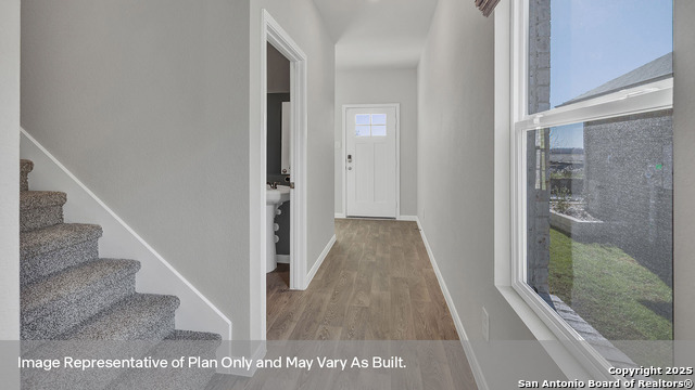 Image 6 of 39 For 233 New Albany Lane