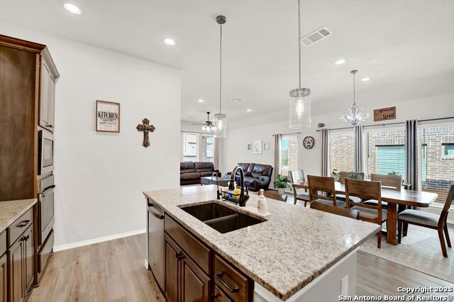 Image 19 of 42 For 12650 Dragonfly