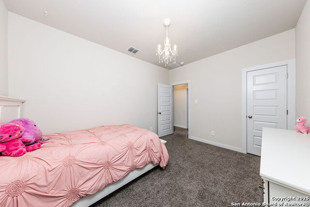 Listing photo id 21 for 1510 Escarpment