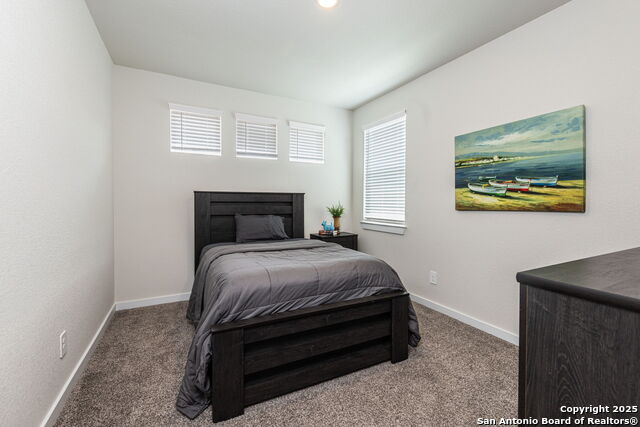 Listing photo id 24 for 1510 Escarpment