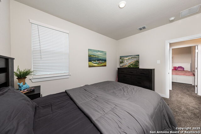 Listing photo id 25 for 1510 Escarpment