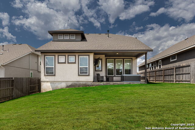 Listing photo id 32 for 1510 Escarpment