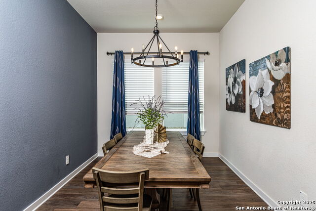 Listing photo id 7 for 1510 Escarpment