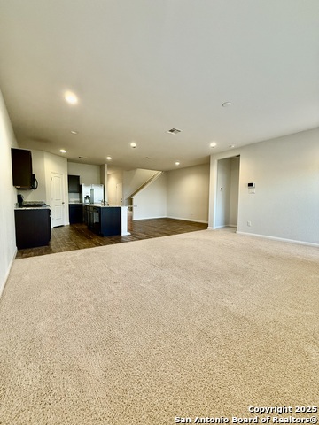 Listing photo id 16 for 1021 Adler Way