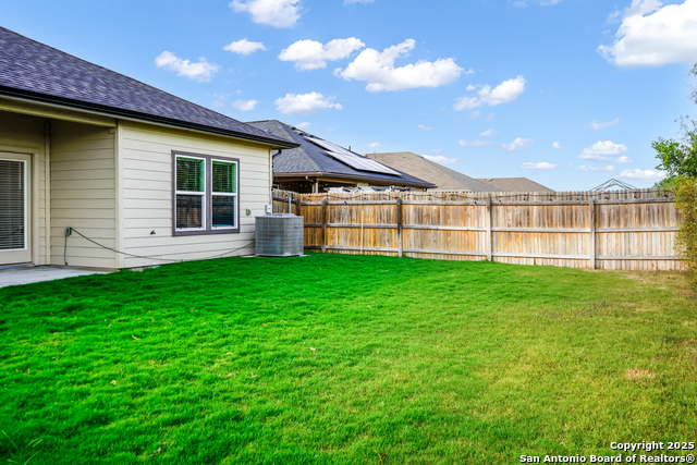 Listing photo id 34 for 1021 Adler Way