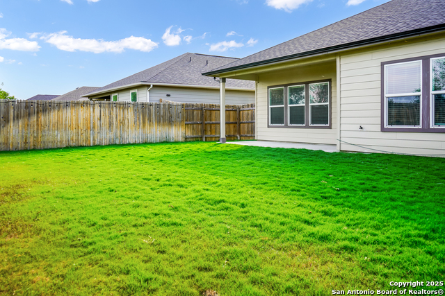 Listing photo id 35 for 1021 Adler Way