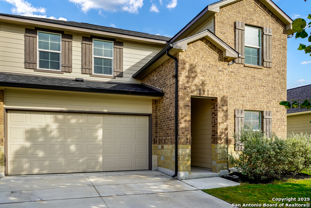 Listing photo id 2 for 1021 Adler Way