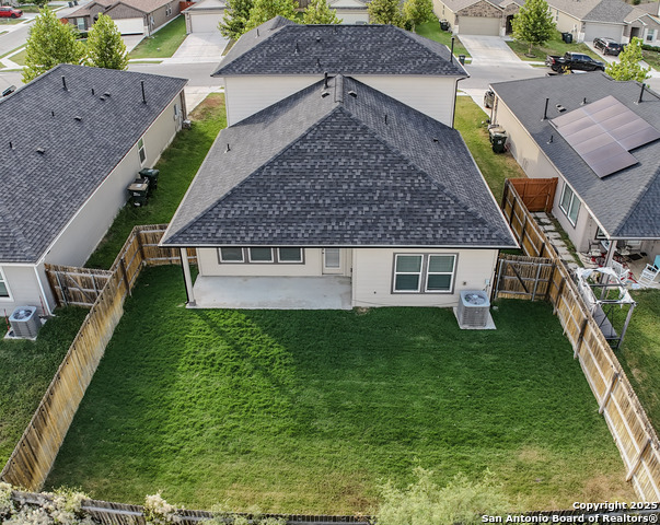 Listing photo id 39 for 1021 Adler Way