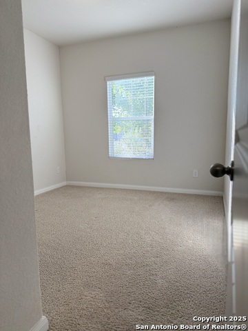 Listing photo id 6 for 1021 Adler Way