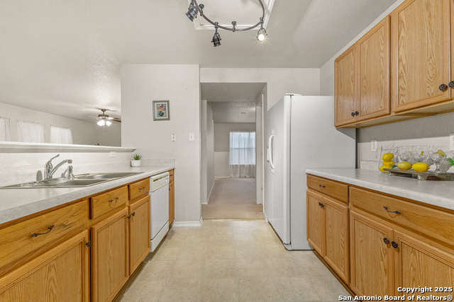 Listing photo id 17 for 11407 Liberty Field