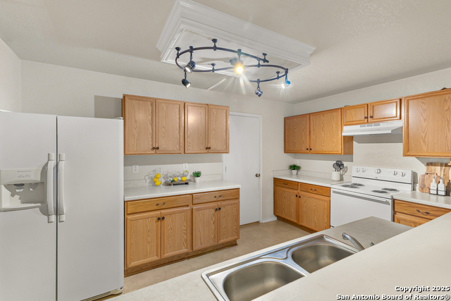 Listing photo id 18 for 11407 Liberty Field