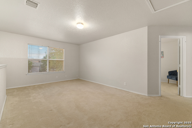 Listing photo id 21 for 11407 Liberty Field