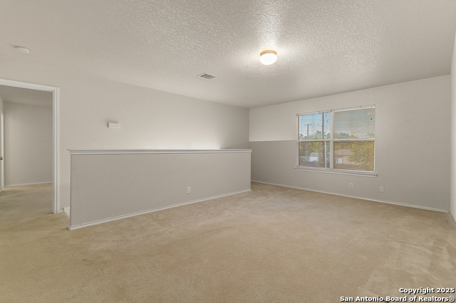 Listing photo id 22 for 11407 Liberty Field