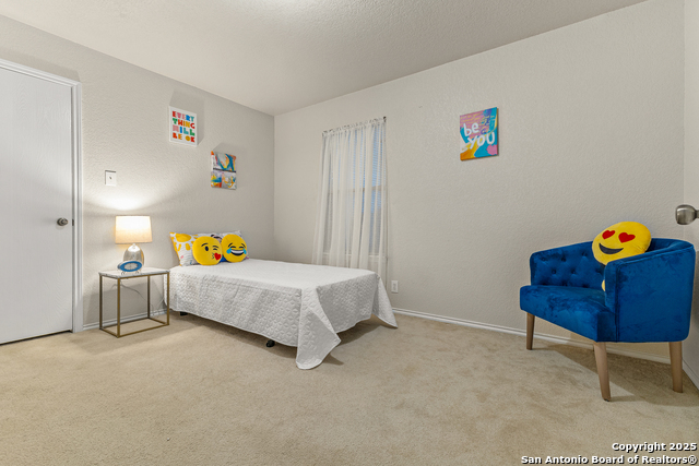 Listing photo id 24 for 11407 Liberty Field