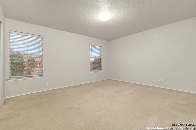 Listing photo id 27 for 11407 Liberty Field