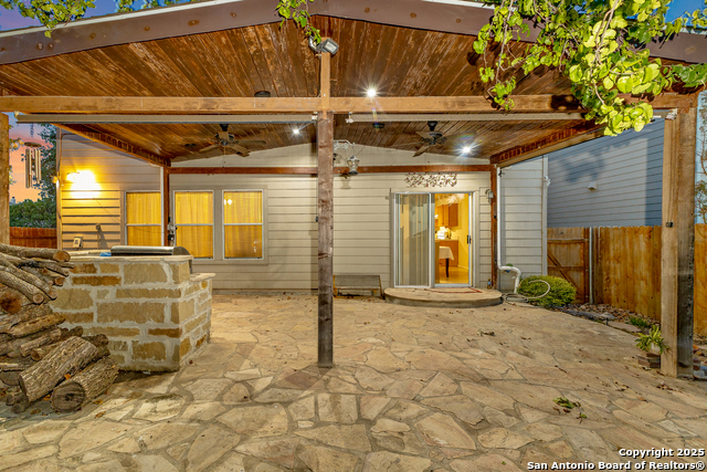 Listing photo id 38 for 11407 Liberty Field