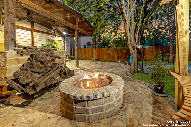 Listing photo id 40 for 11407 Liberty Field