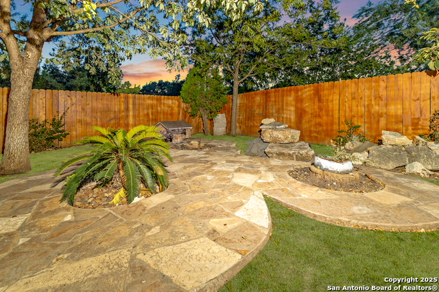 Listing photo id 42 for 11407 Liberty Field