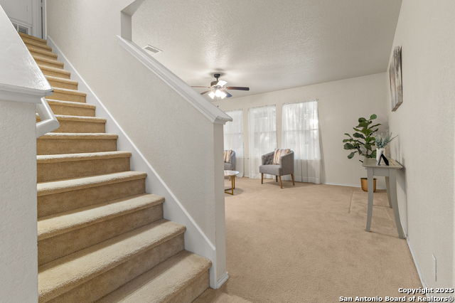 Listing photo id 6 for 11407 Liberty Field