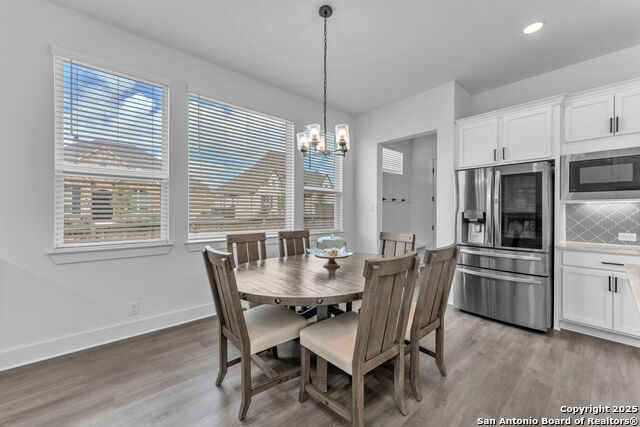 Image 22 of 56 For 406 Aurora Basin