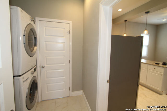 Image 16 of 18 For 114 Oleander St