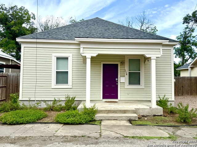 Image 2 of 18 For 114 Oleander St