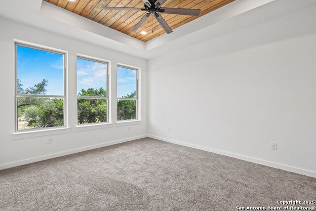 Listing photo id 11 for 821 Scenic Hills