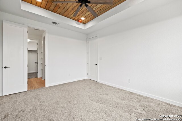 Listing photo id 12 for 821 Scenic Hills