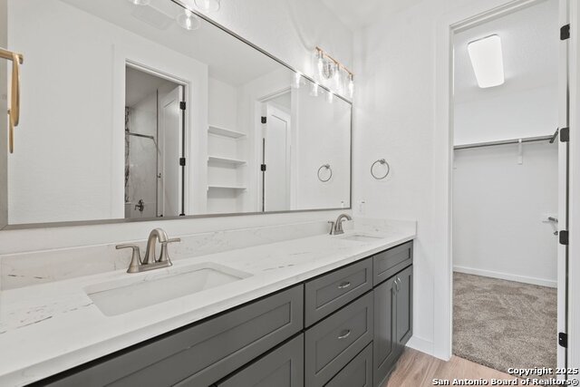 Listing photo id 13 for 821 Scenic Hills