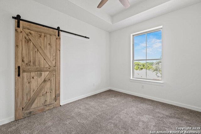 Listing photo id 19 for 821 Scenic Hills