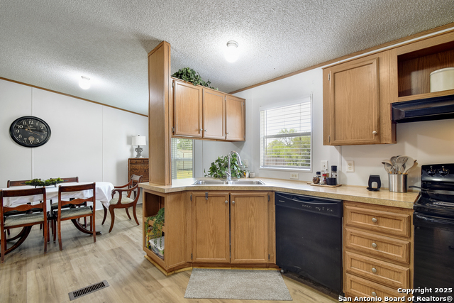 Image 11 of 21 For 605 County Road 3821