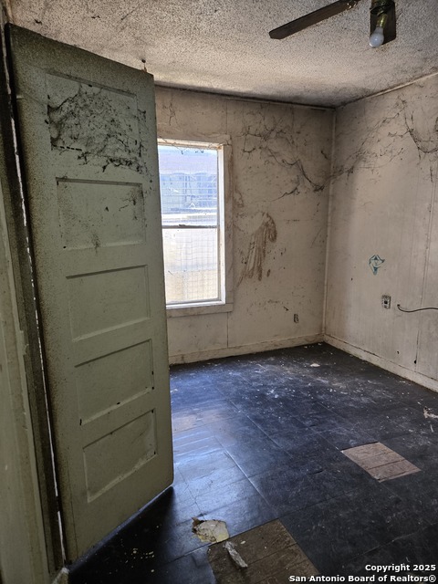 Image 6 of 14 For 2926 El Paso