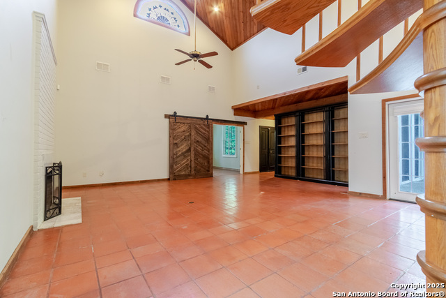 Image 11 of 41 For 9319 Oak Ledge