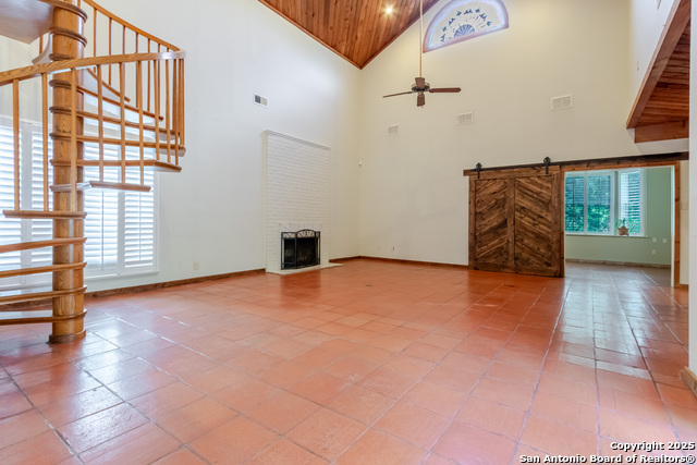 Image 12 of 41 For 9319 Oak Ledge