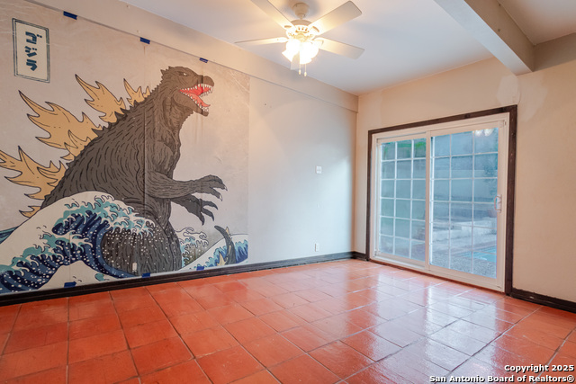 Image 26 of 41 For 9319 Oak Ledge