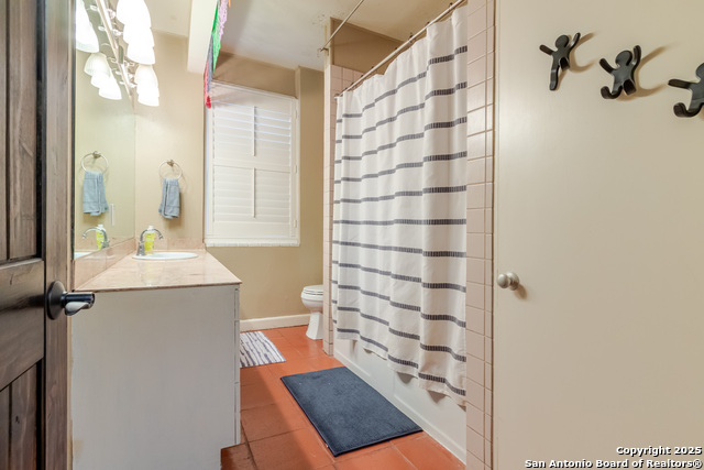 Image 29 of 41 For 9319 Oak Ledge