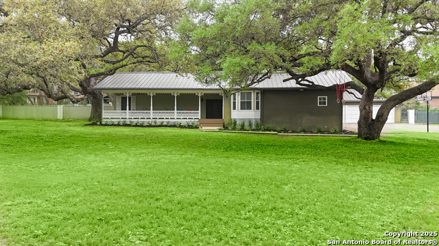 Image 3 of 41 For 9319 Oak Ledge