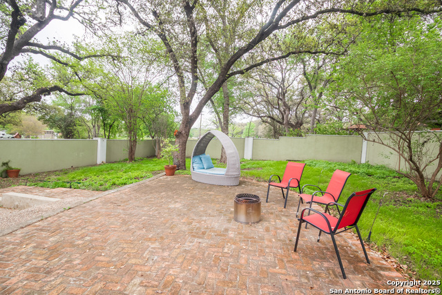 Image 39 of 41 For 9319 Oak Ledge