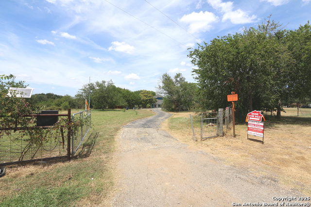 Image 7 of 50 For 1920 Fm 477  
