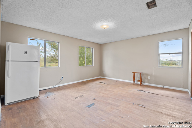 Image 15 of 34 For 2862 Wetz  