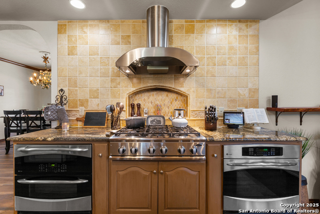 Listing photo id 20 for 31421 Wild Oak Hill