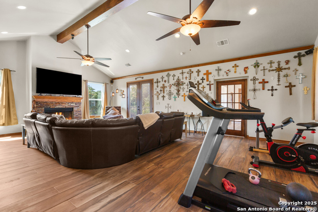 Listing photo id 29 for 31421 Wild Oak Hill