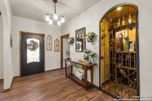 Listing photo id 6 for 31421 Wild Oak Hill